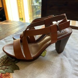Clarks collection soft cushion heels